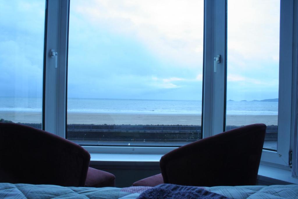 Devon View Guesthouse Swansea Oda fotoğraf
