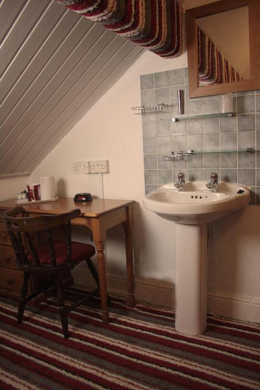 Devon View Guesthouse Swansea Oda fotoğraf